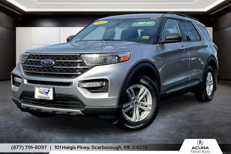 Used 2022 Ford Explorer XLT w/ Equipment Group 202A image 1
