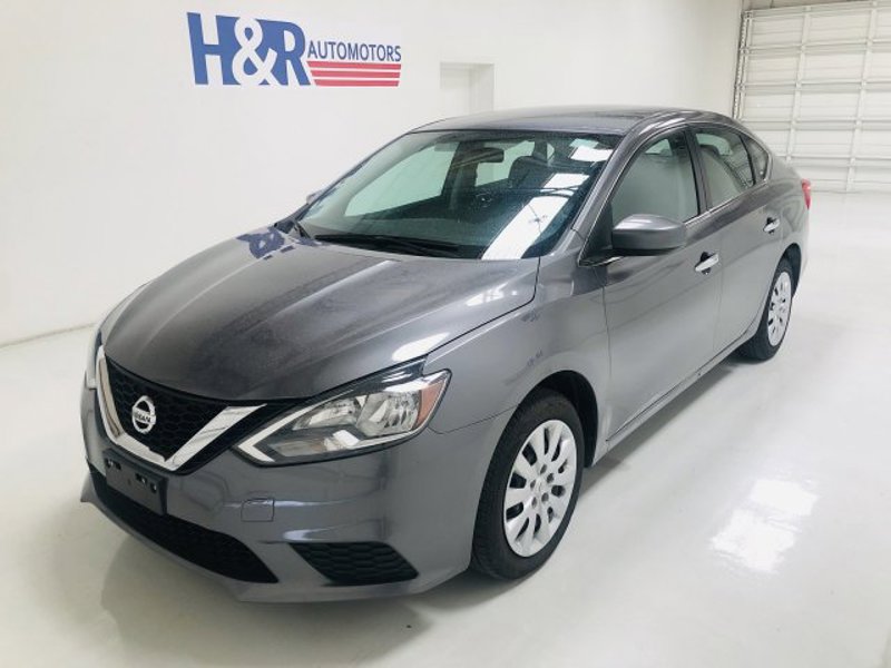 Used 2018 Nissan Sentra SV image 1