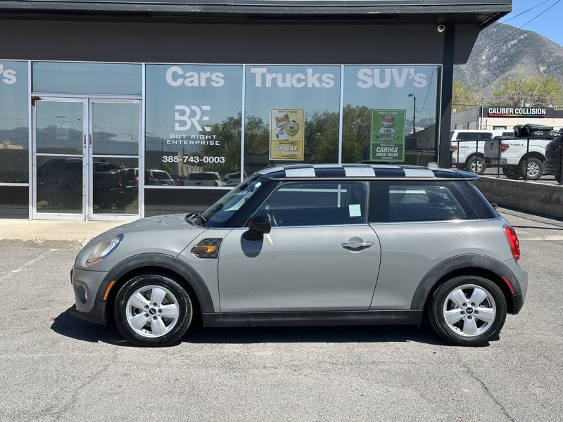 Used 2015 MINI Cooper 2-Door Hardtop image 1