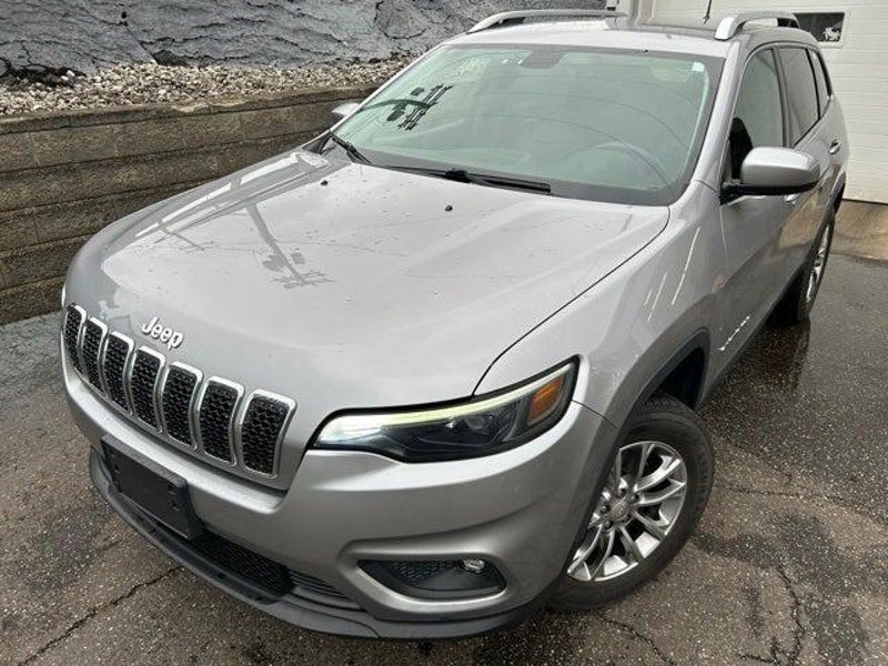 Certified 2019 Jeep Cherokee Latitude Plus w/ Cold Weather Group image 1