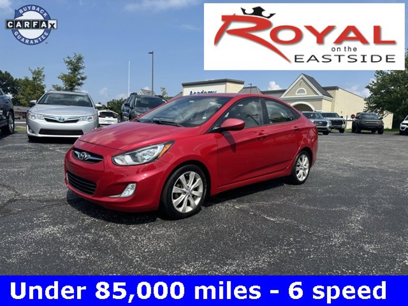 Used 2013 Hyundai Accent GLS w/ Premium Pkg image 1