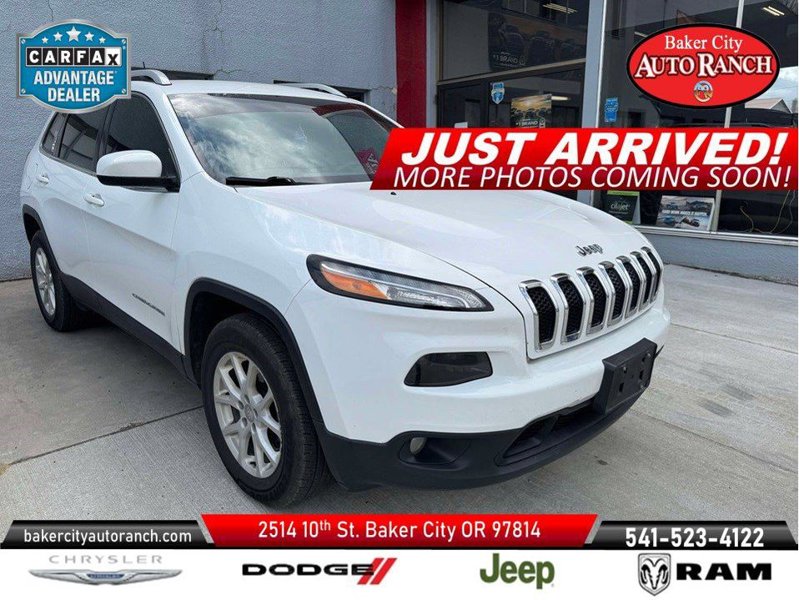 Used 2018 Jeep Cherokee Latitude image 1