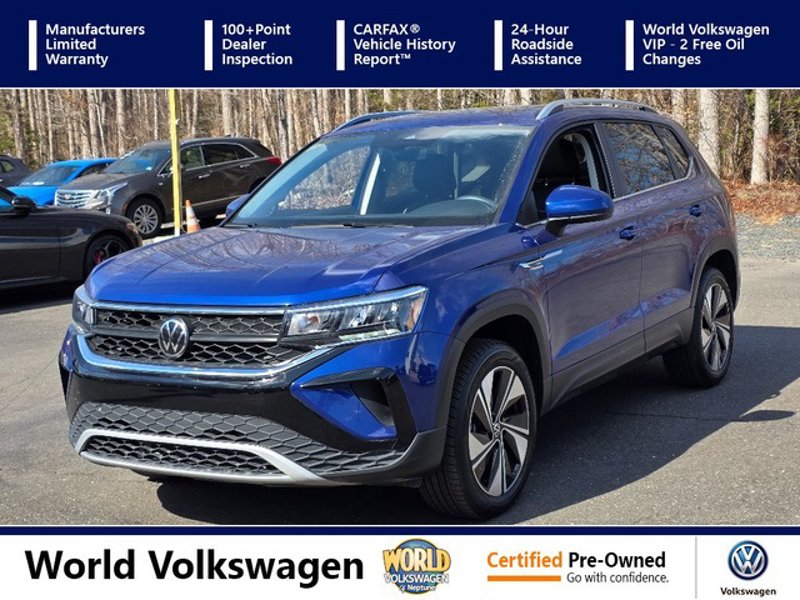 Certified 2024 Volkswagen Taos SE image 1
