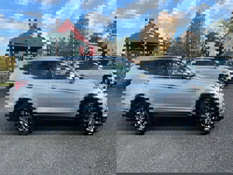 Used 2017 Hyundai Santa Fe Sport image 1