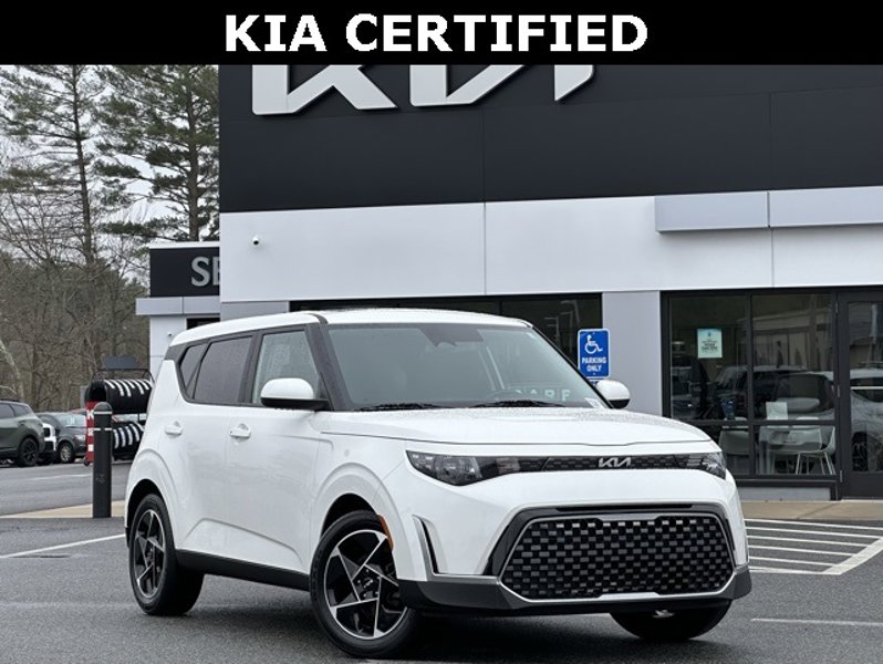 Certified 2023 Kia Soul EX image 1