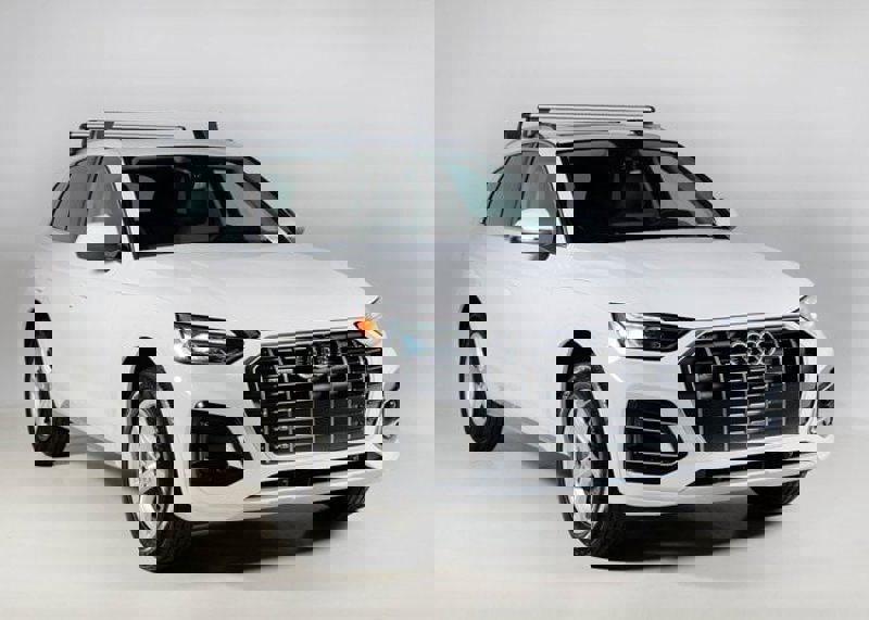 Certified 2024 Audi Q5 2.0T Premium w/ Convenience Package image 1
