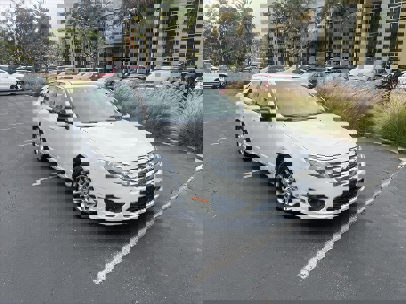 Used 2010 Ford Fusion S image 1