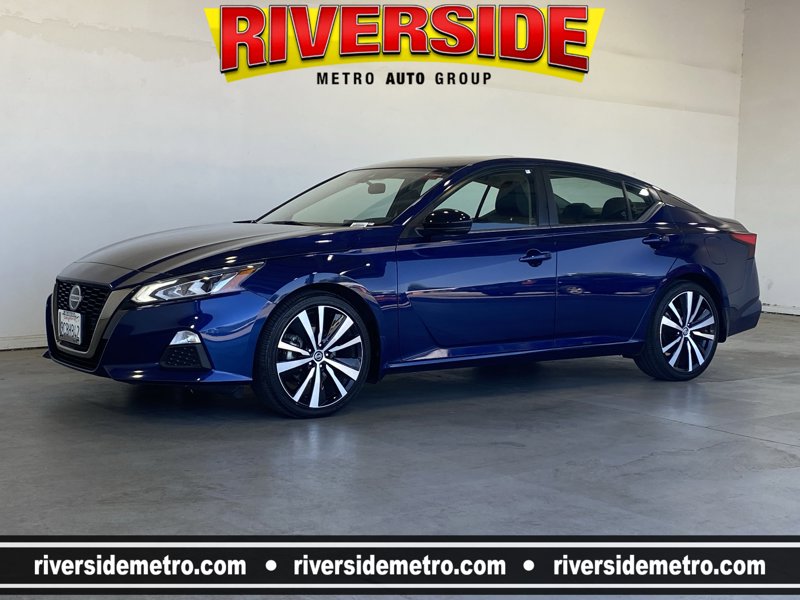 Certified 2022 Nissan Altima 2.0 SR image 1