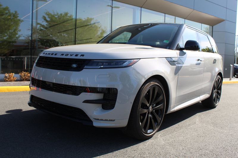 Certified 2025 Land Rover Range Rover Sport Dynamic SE image 1