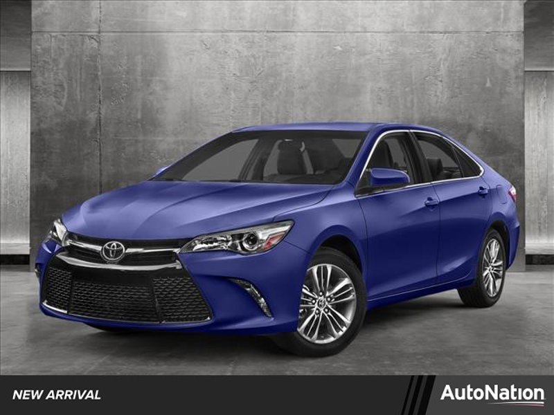 Used 2016 Toyota Camry XSE image 1