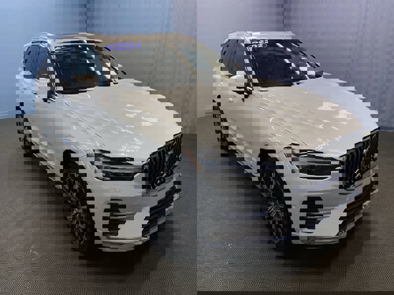 Certified 2022 Volvo XC60 B5 Inscription image 1