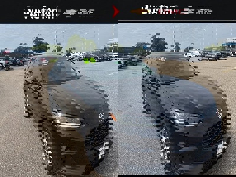 Used 2025 Honda HR-V LX image 1
