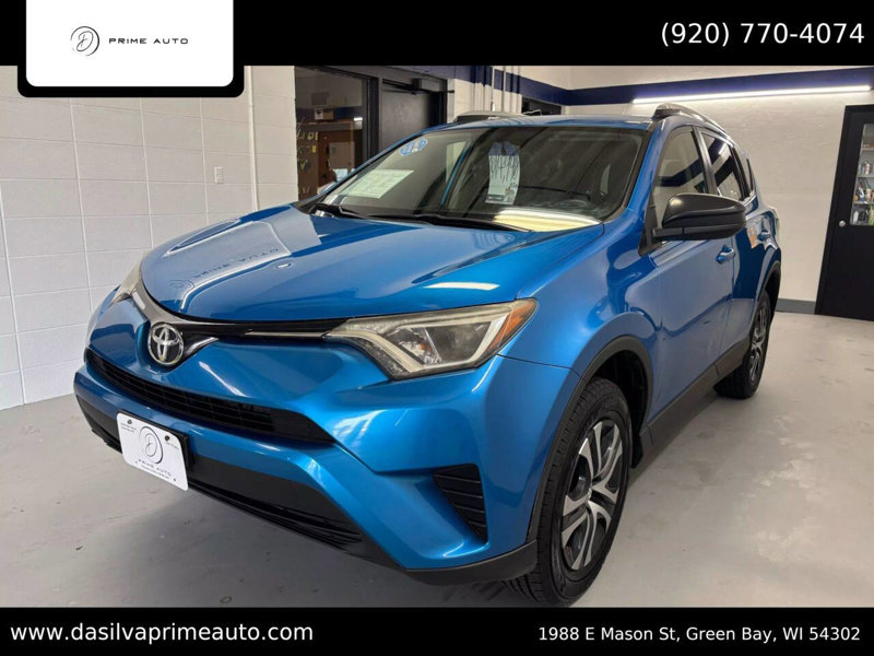Used 2016 Toyota RAV4 LE image 1