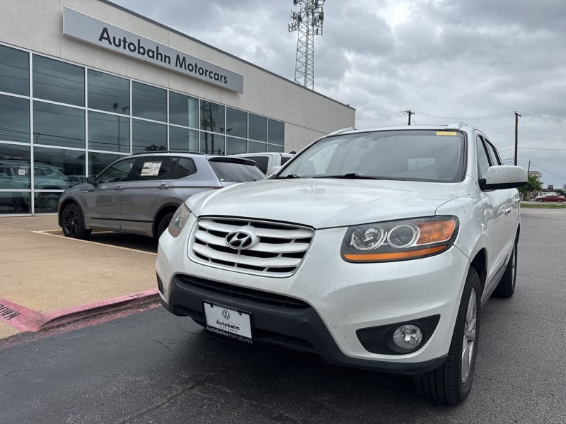 Used 2010 Hyundai Santa Fe Limited image 1