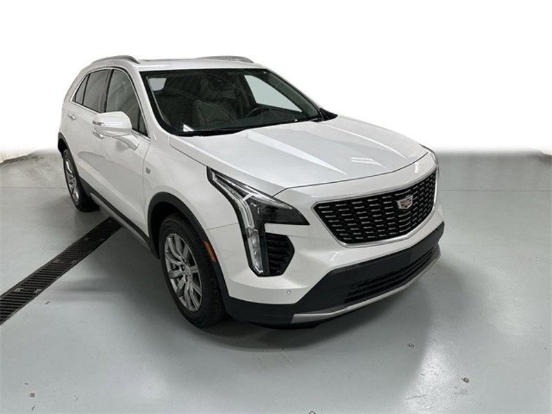 Certified 2022 Cadillac XT4 Premium Luxury w/ Enhanced Visibility Package image 1
