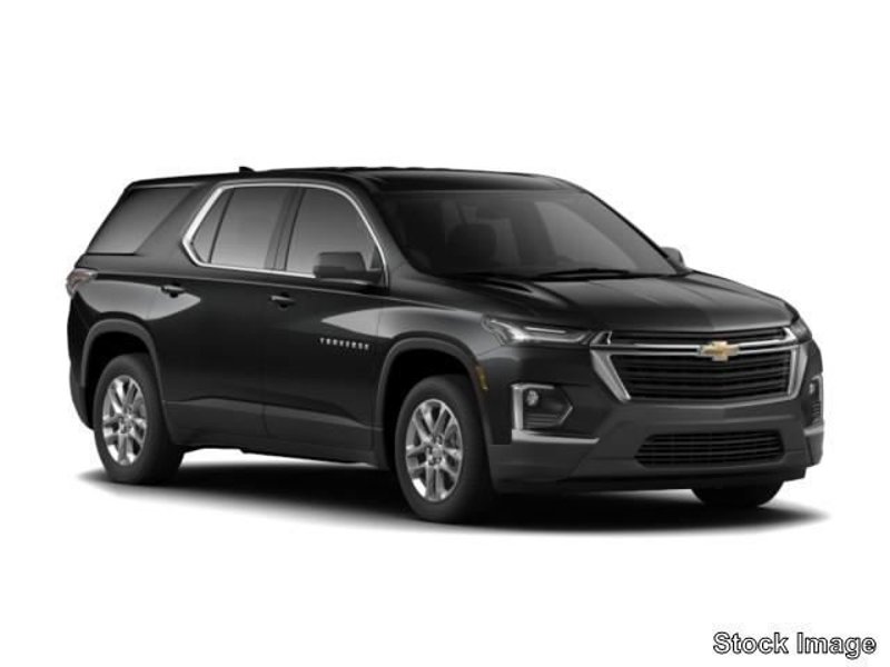 Used 2022 Chevrolet Traverse LS image 1