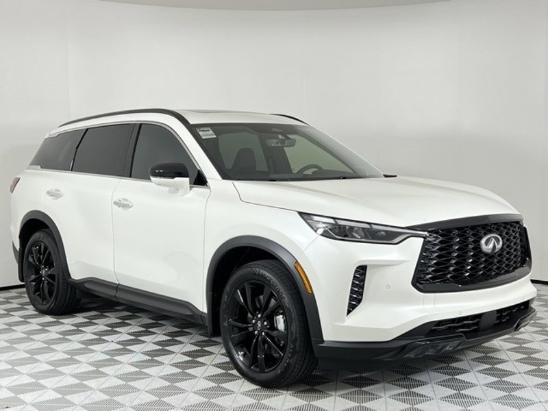 Certified 2025 INFINITI QX60 Luxe w/ Black Edition image 1