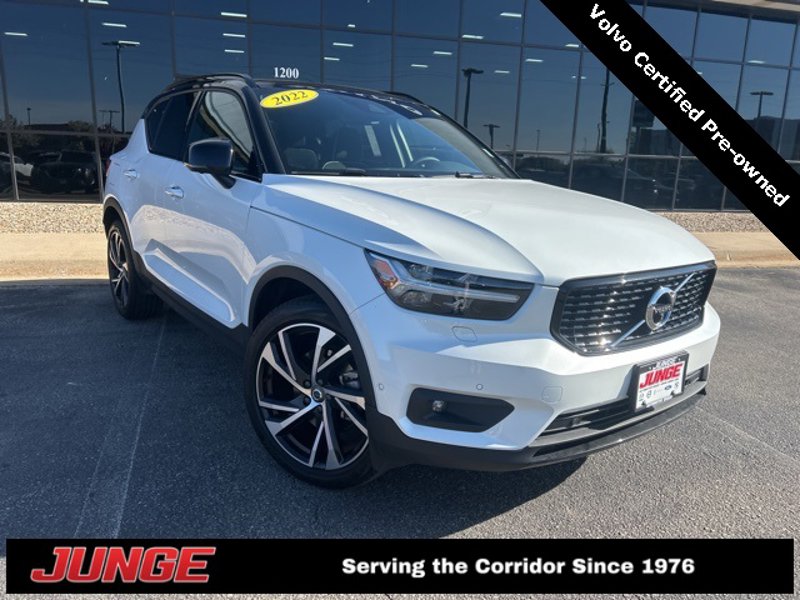 Certified 2022 Volvo XC40 T5 R-Design w/ Advanced Package image 1