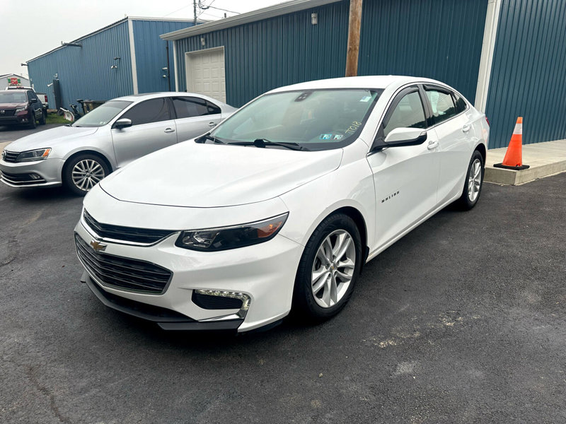 Used 2016 Chevrolet Malibu LT image 1