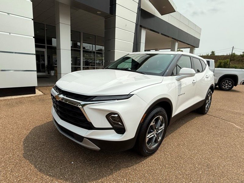 Certified 2023 Chevrolet Blazer LT image 1