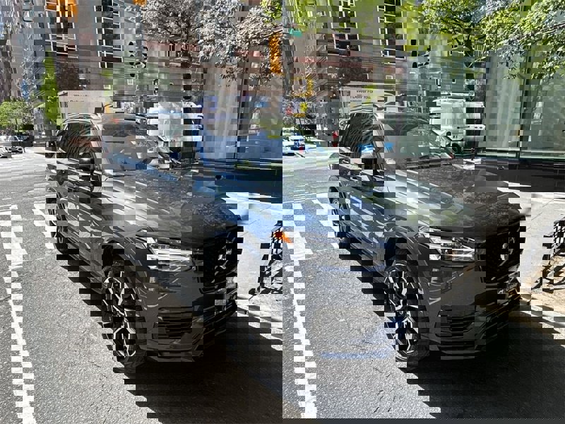 Certified 2023 Volvo XC90 T8 Ultimate w/ Protection Package Premier image 1