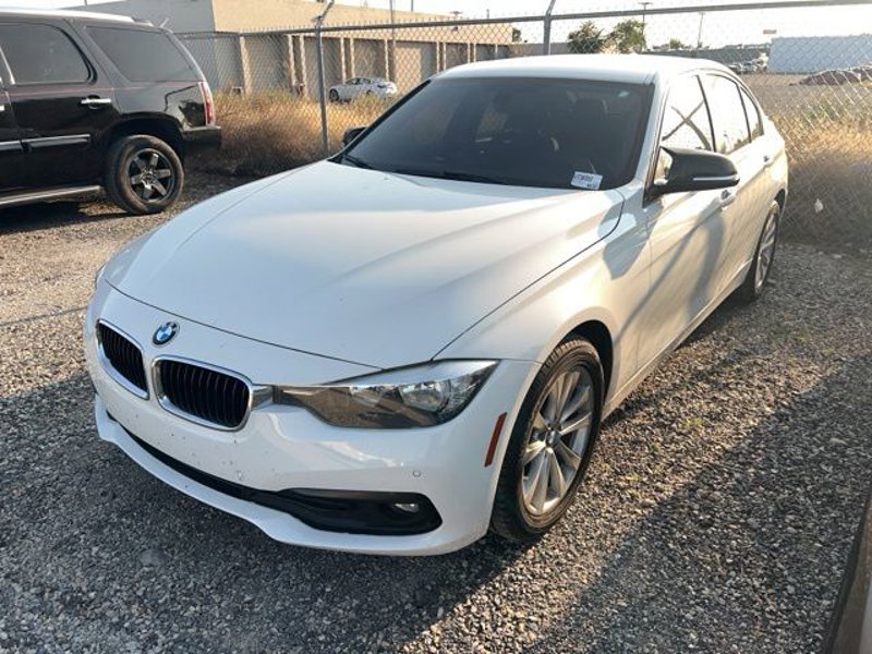 Used 2016 BMW 320i Sedan image 1
