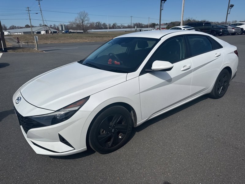 Certified 2022 Hyundai Elantra SEL w/ Cargo Package image 1