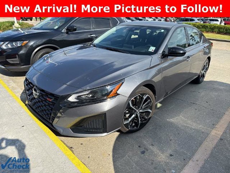 Certified 2023 Nissan Altima 2.5 SR image 1