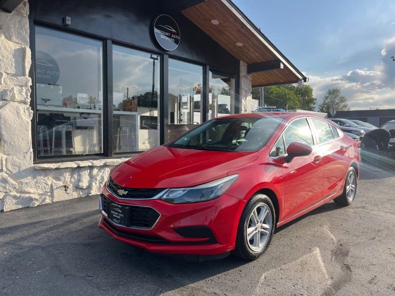 Used 2016 Chevrolet Cruze LT image 1