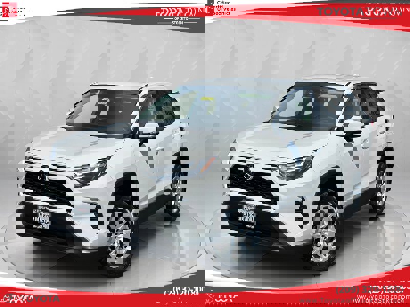 Certified 2023 Toyota RAV4 LE image 1