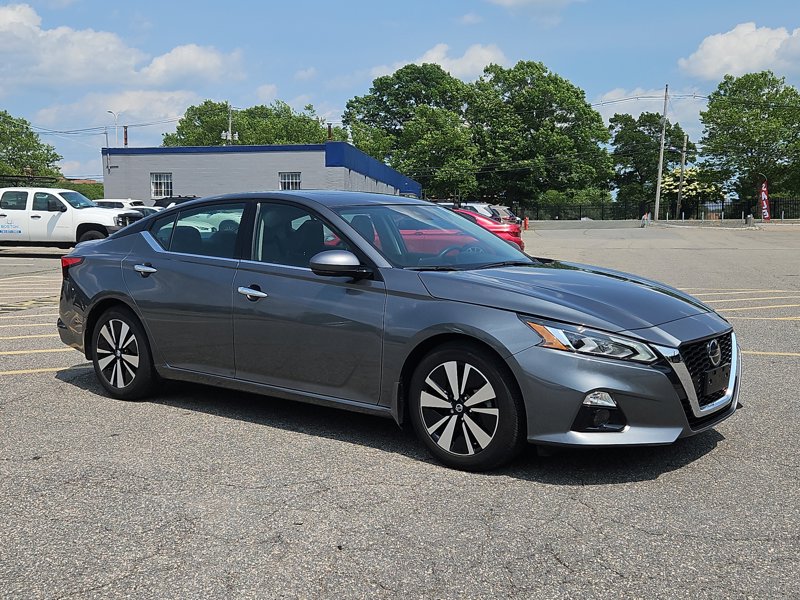 Certified 2022 Nissan Altima 2.5 SL image 1