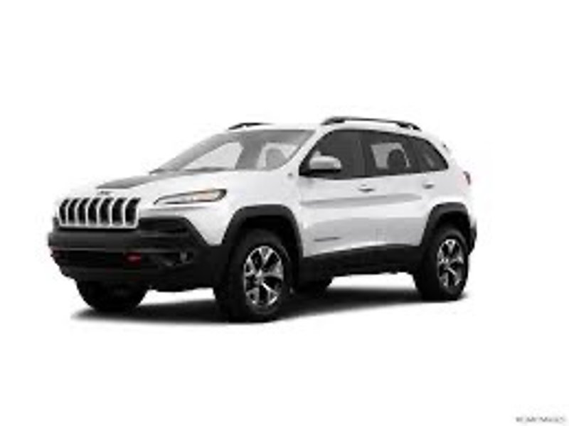 Used 2015 Jeep Cherokee Trailhawk image 1