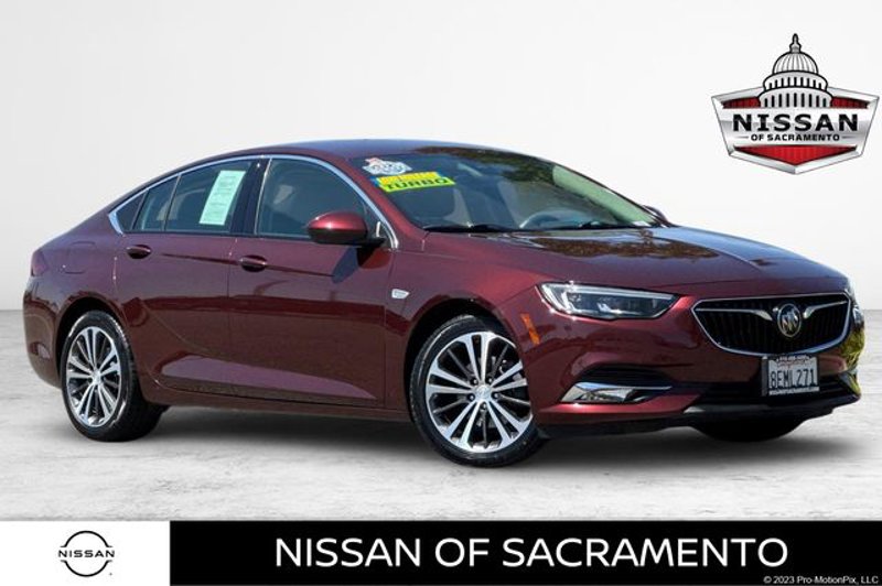 Used 2018 Buick Regal Essence w/ Driver Confidence Package #1 image 1