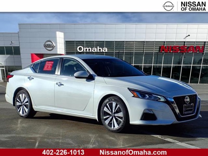 Certified 2022 Nissan Altima 2.5 SV image 1