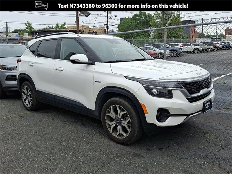 Certified 2022 Kia Seltos EX image 1