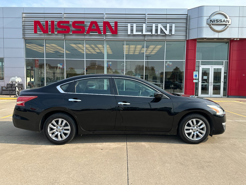 Used 2013 Nissan Altima 2.5 S image 1