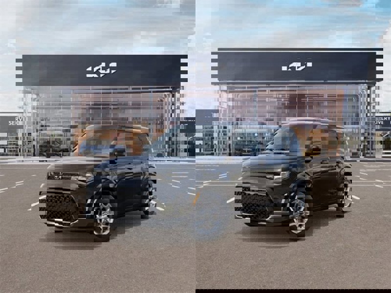 New 2025 Kia Soul LX image 1