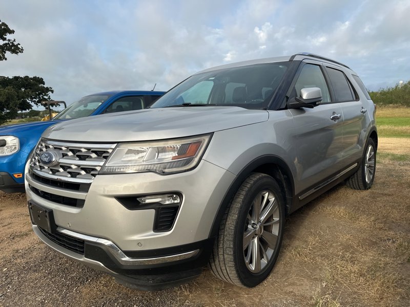 Used 2019 Ford Explorer Limited w/ Class III Trailer Tow Package image 1