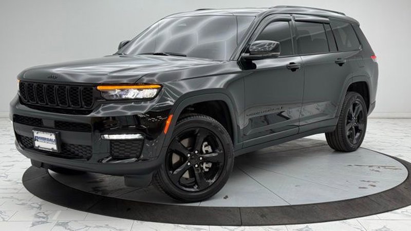 Certified 2024 Jeep Grand Cherokee L Limited w/ Black Appearance Package image 1