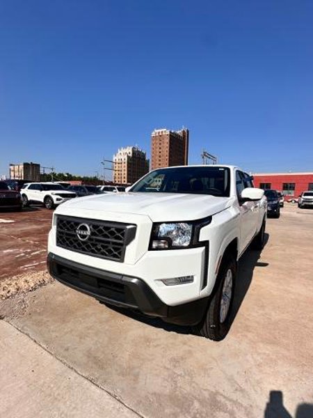 Certified 2023 Nissan Frontier SV image 1