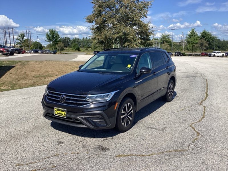 Certified 2022 Volkswagen Tiguan S image 1