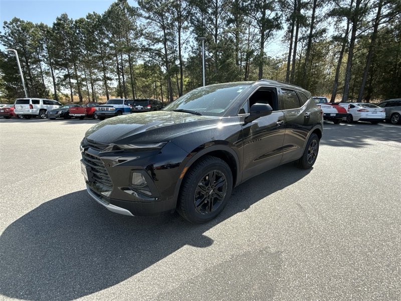 Certified 2022 Chevrolet Blazer LT w/ Midnight/Sport Edition image 1