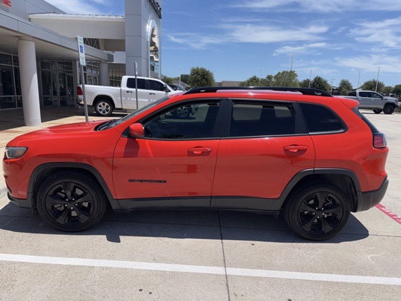 Used 2021 Jeep Cherokee Latitude Plus image 1