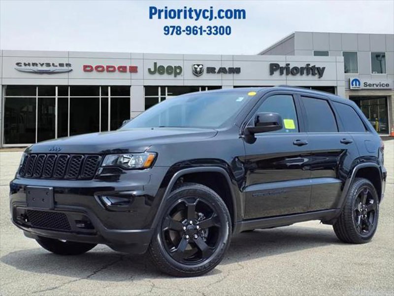 Certified 2020 Jeep Grand Cherokee Laredo image 1