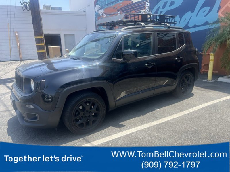 Used 2016 Jeep Renegade Latitude image 1