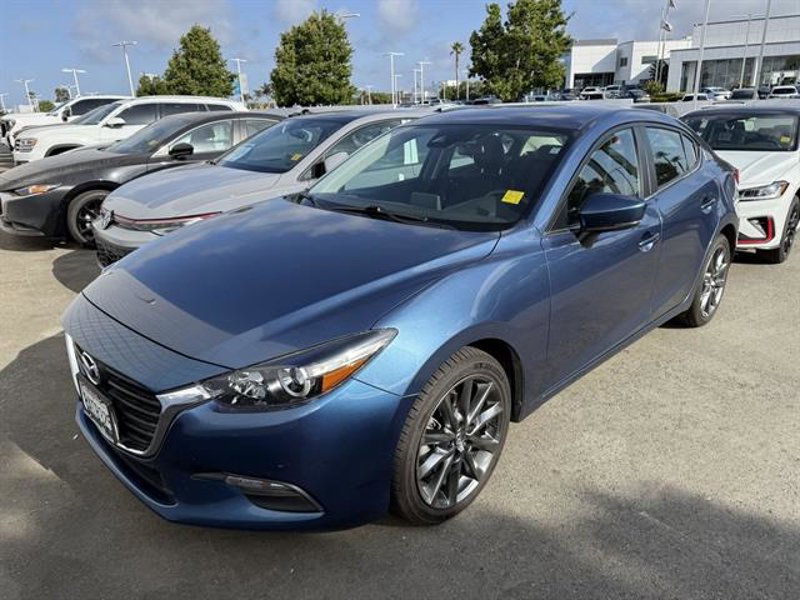 Used 2018 MAZDA MAZDA3 Touring image 1