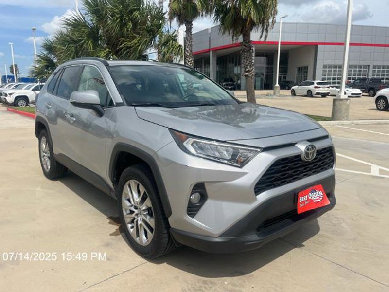 Certified 2020 Toyota RAV4 XLE Premium image 1