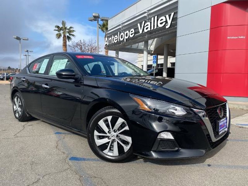 Certified 2022 Nissan Altima 2.5 S image 1