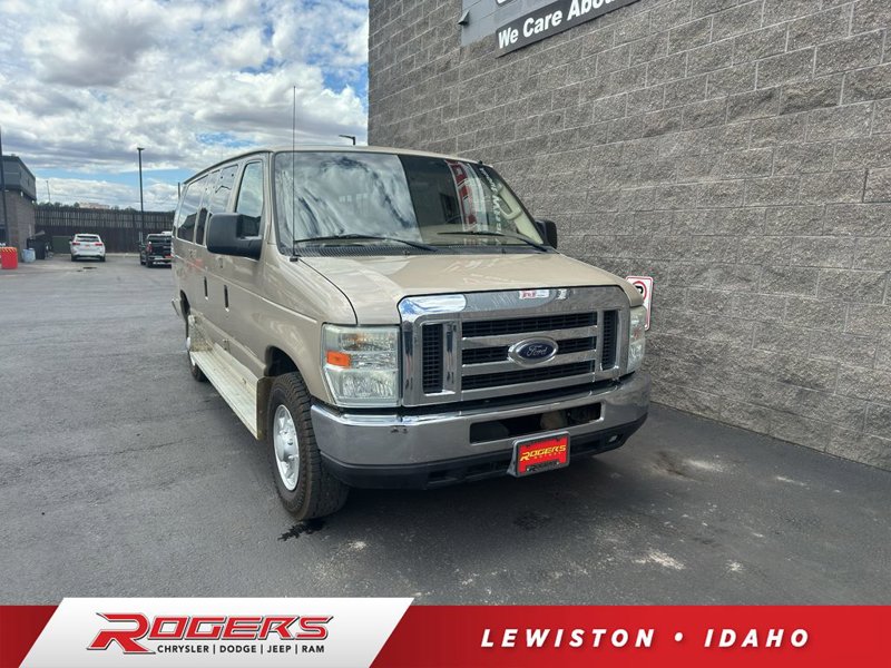 Used 2008 Ford E-350 and Econoline 350 Extended Wagon Super Duty image 1