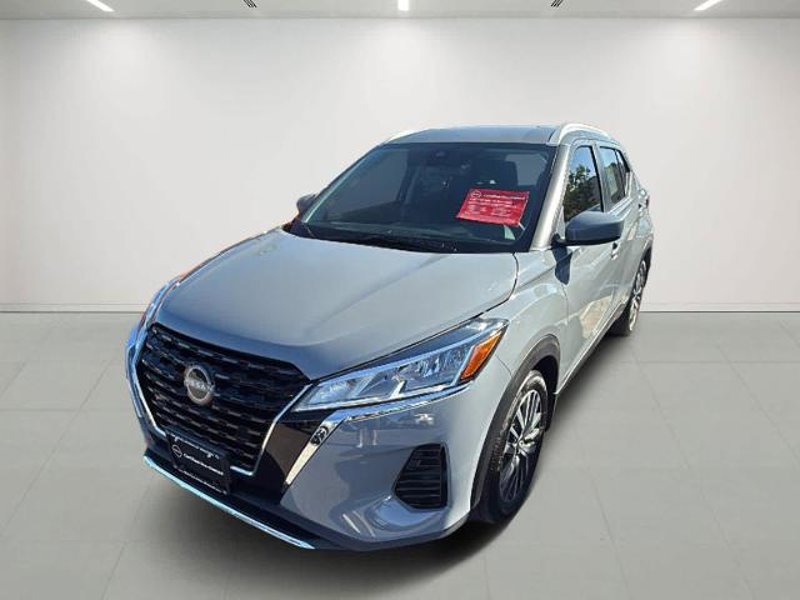 Certified 2024 Nissan Kicks SV image 1
